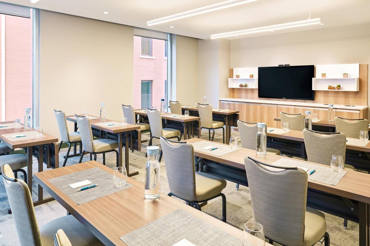 Hotel Element Downtown Austin