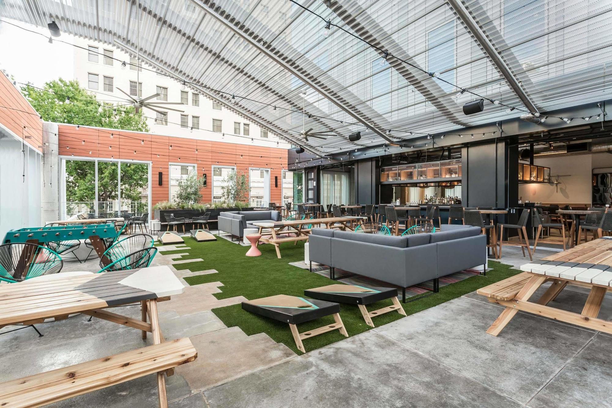 Hotel Element Downtown Austin